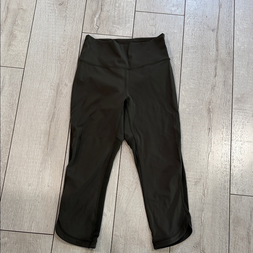 Lululemon High Rise Leggings Olive Green Size 8 Athletic Yoga Pants